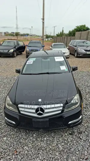 Mercedes-Benz C300 Sport 4Matic Sedan AWD (3.0L 6cyl 7A) 2012 Black