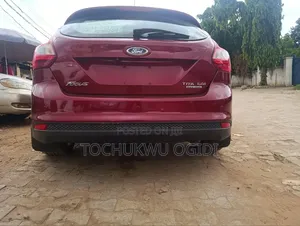 Ford Focus 2014 Red