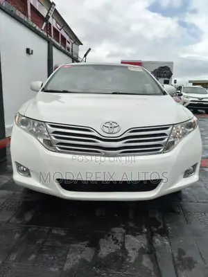 Toyota Venza AWD 2011 White