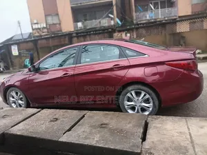 Hyundai Sonata 2013 Red