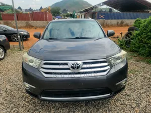 Toyota Highlander 2012 Gray