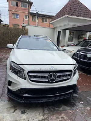 Mercedes-Benz GLA 250 2016 White