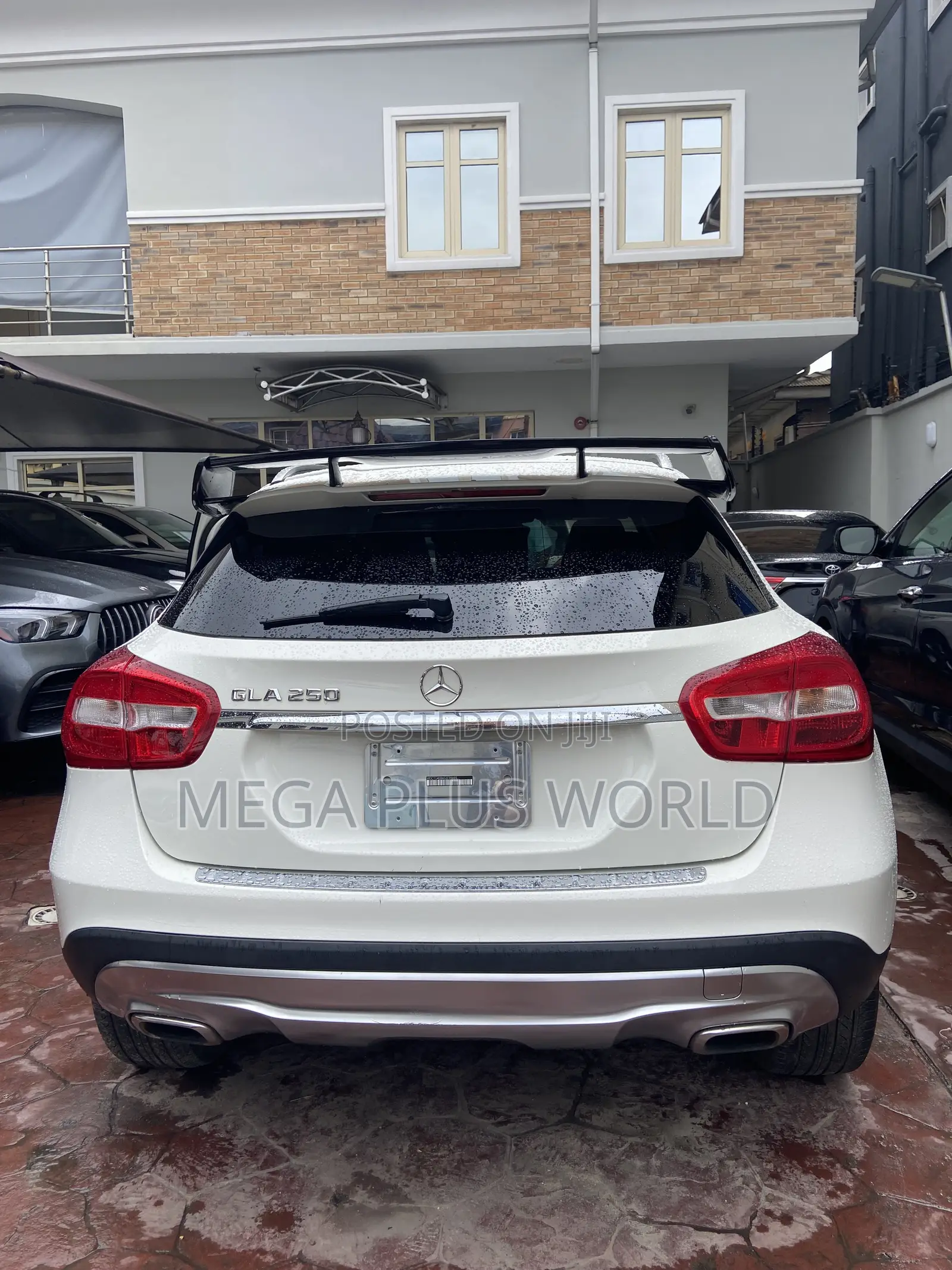 Mercedes-Benz GLA 250 2016 White