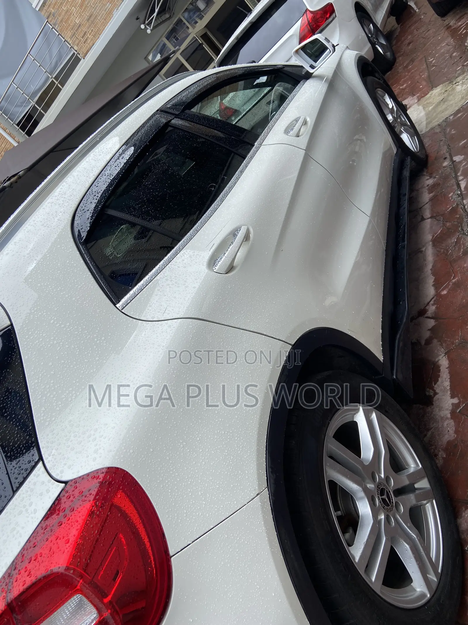 Mercedes-Benz GLA 250 2016 White