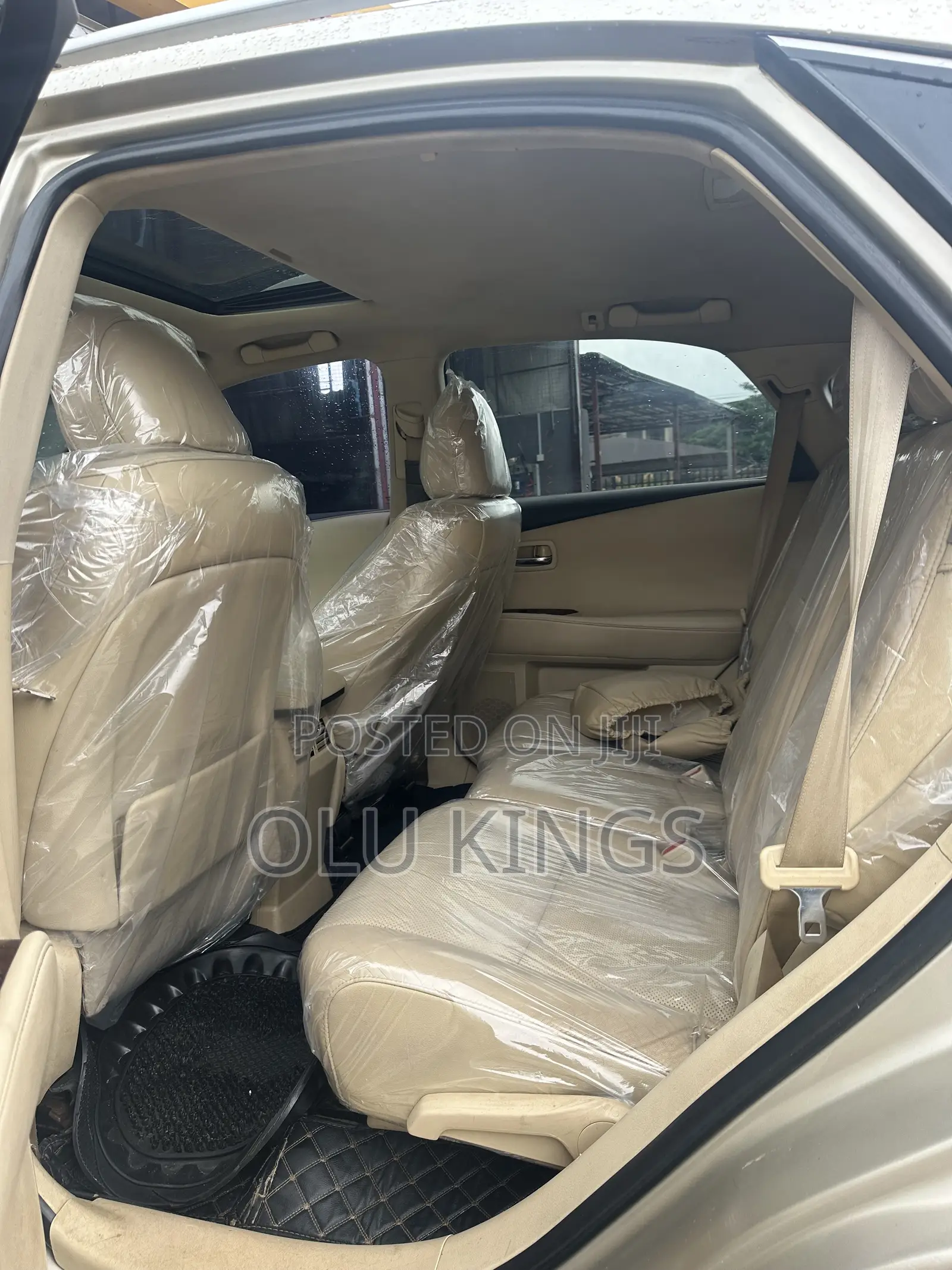 Lexus RX 2012 Gold