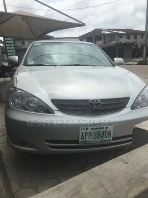 Toyota Camry LE 4dr Sedan (2.4L 4cyl 5M) 2003 Silver
