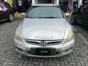 Honda Accord 2006 Silver