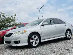 Toyota Camry 2010 Silver