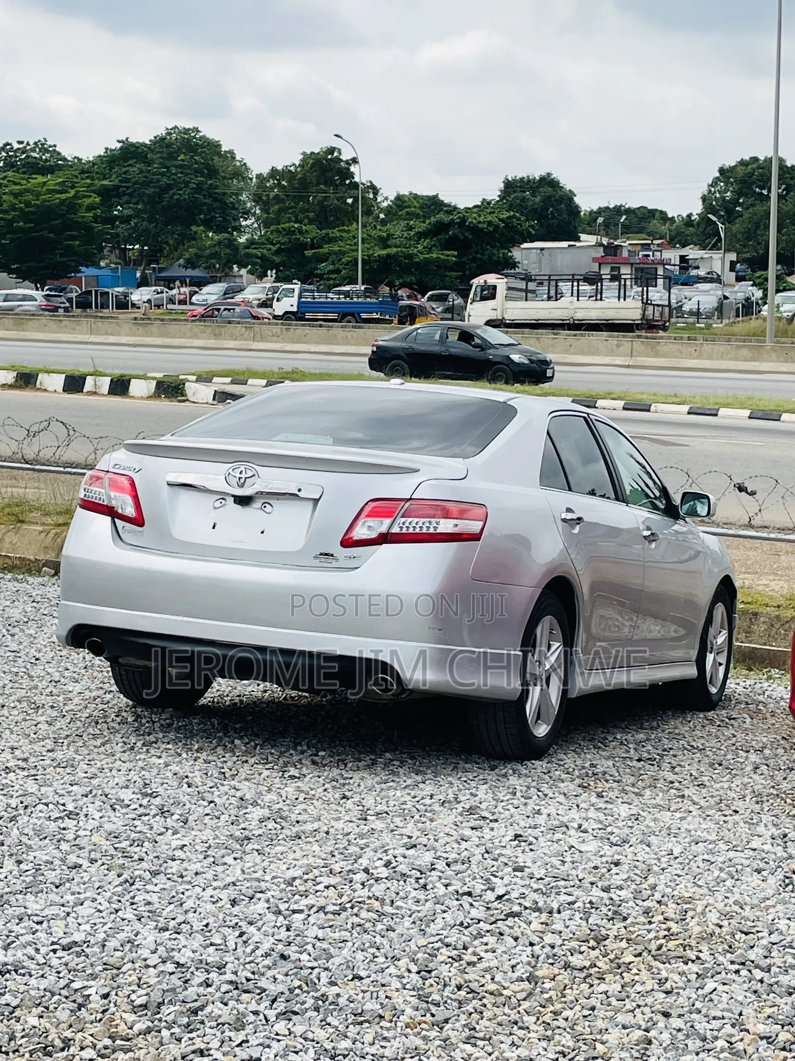 Toyota Camry 2010 Silver