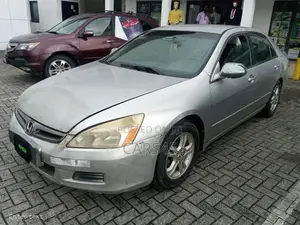 Honda Accord 2006 Silver