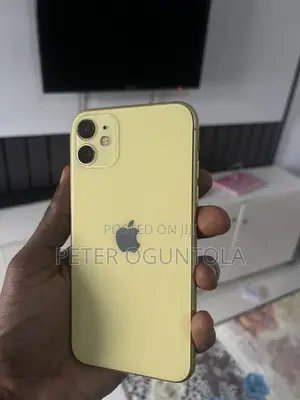Apple iPhone 11 64 GB Yellow