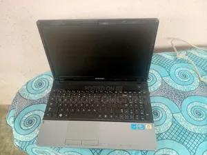 Laptop Samsung 4GB Intel Core i5 HDD 320GB