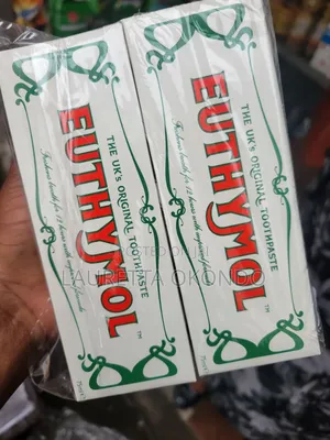 Helps Remove Plaque. Contains Vitamin E