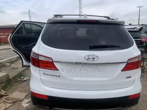 Hyundai Santa Fe 2014 White