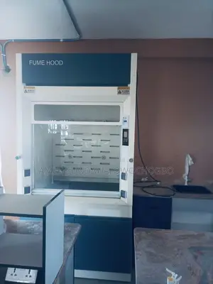 Fume Hood Cupboard