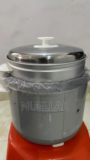 Brand New 2-in-1 Rice Cooker With Egg/Vegetable Steamer