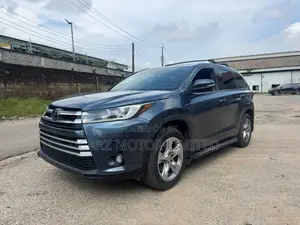 Toyota Highlander Limited 2019 Blue