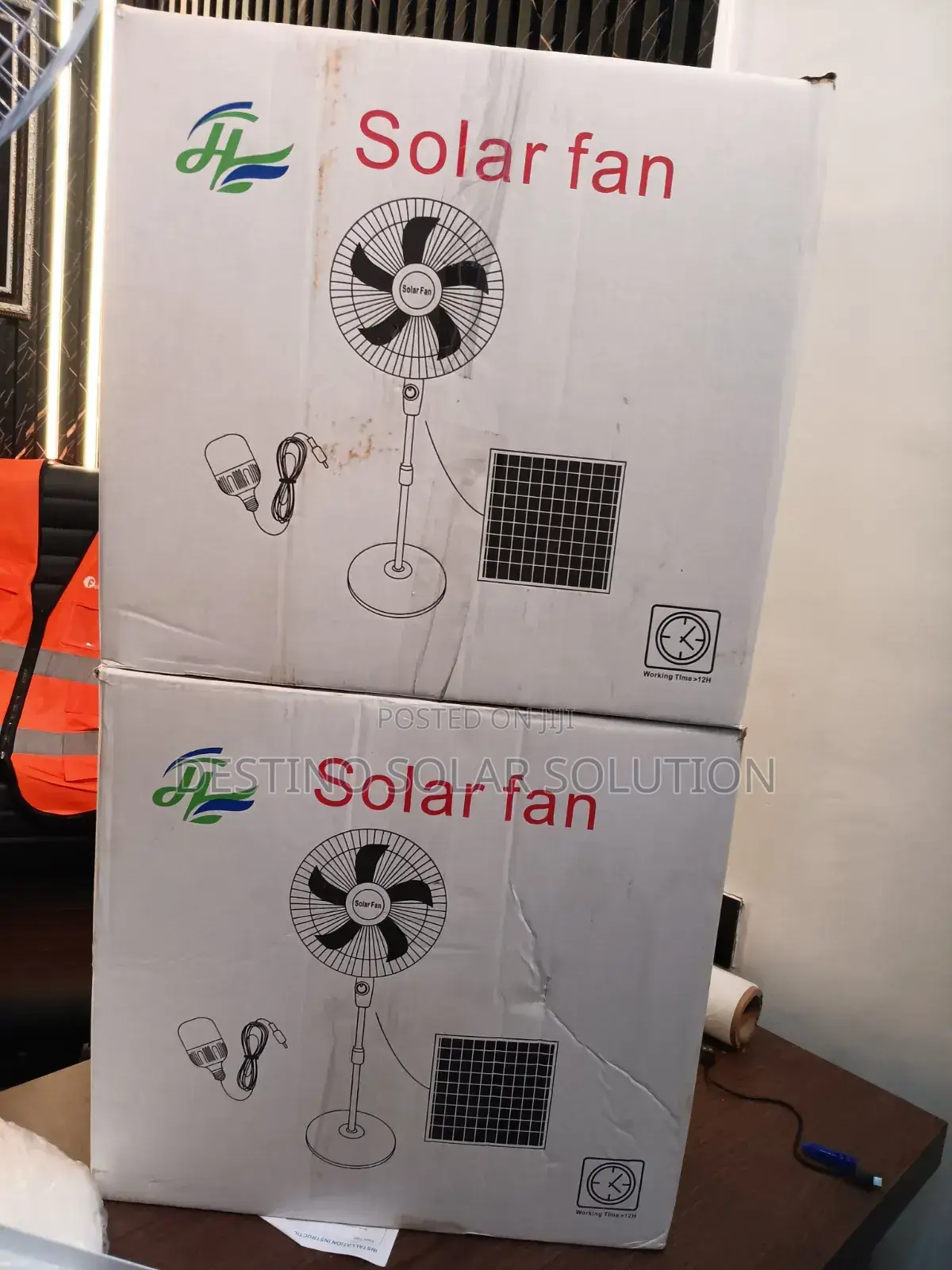 Iuhang Solar Fan 16 Inches