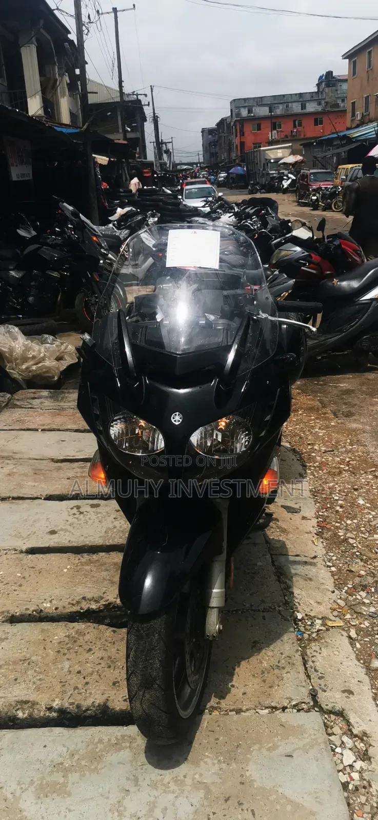 Yamaha 2010 Black
