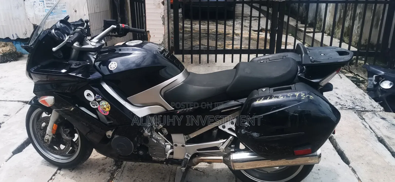 Yamaha 2010 Black