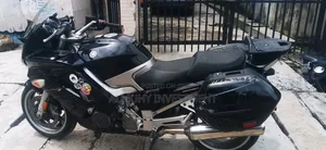 Yamaha 2010 Black