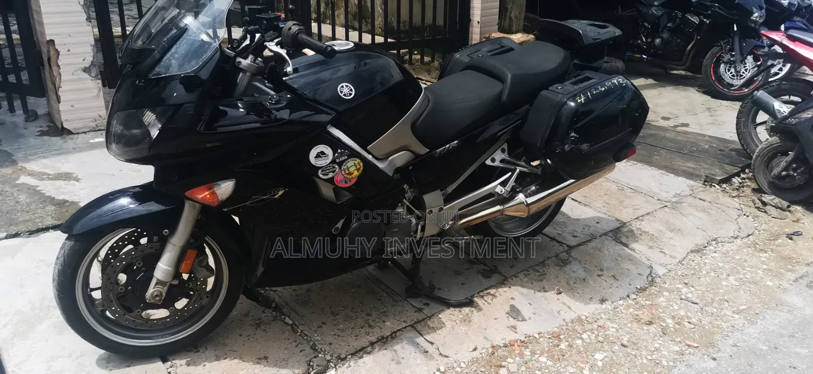 Yamaha 2010 Black