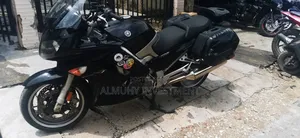 Yamaha 2010 Black