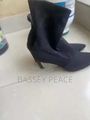 Black Pointed Toe Ankle Boots