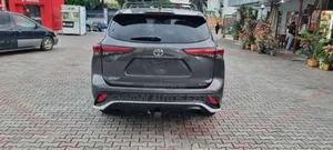 Toyota Highlander 2023 Gray