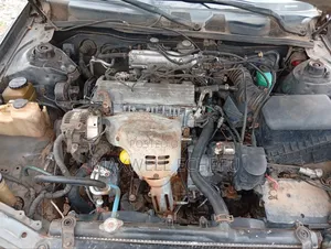 Toyota Camry LE 4dr Sedan (2.2L 4cyl 4A) 2000 Gray