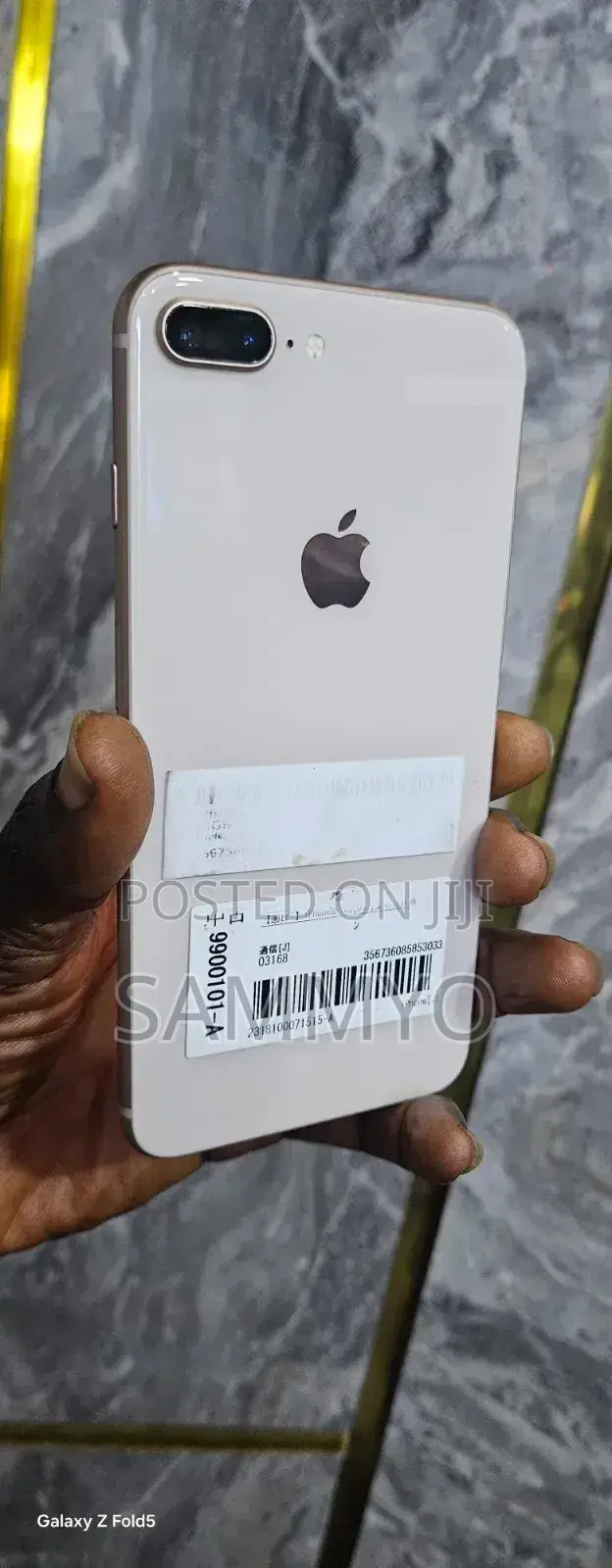 Apple iPhone 8 Plus 64 GB Gold