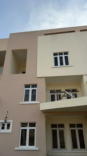 4bdrm Duplex in Beaufort Court, Sabon Lugbe for sale