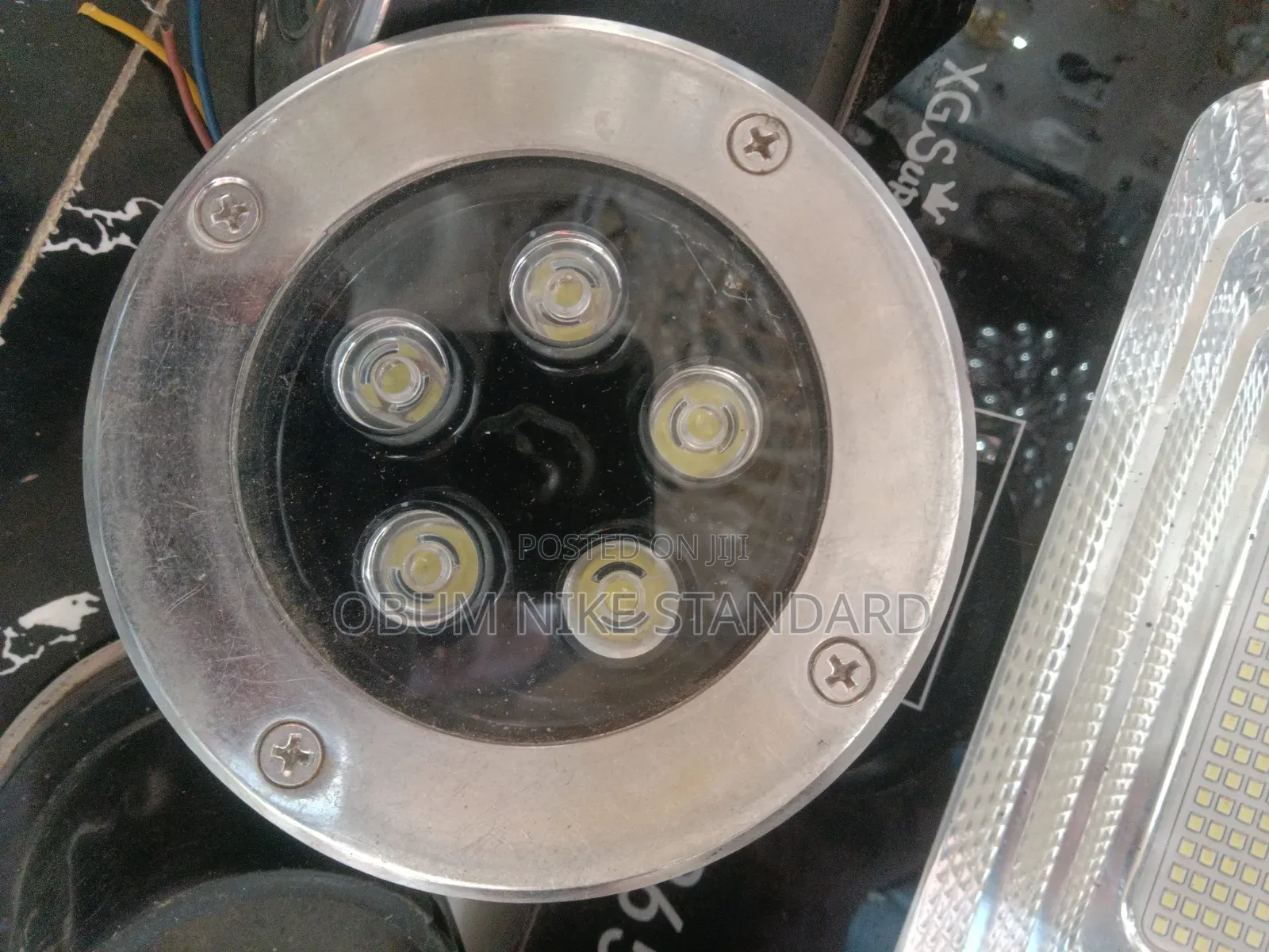 5 Eyes Floor Light