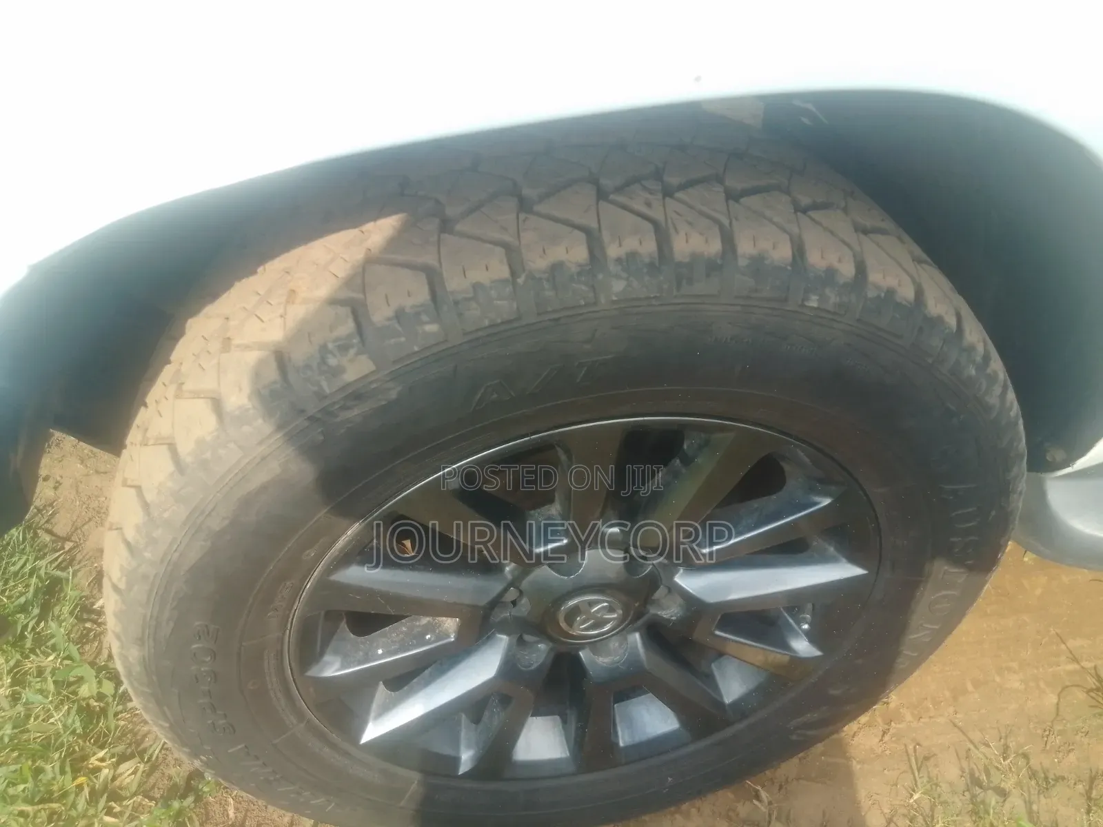 Toyota Hilux 2020 White