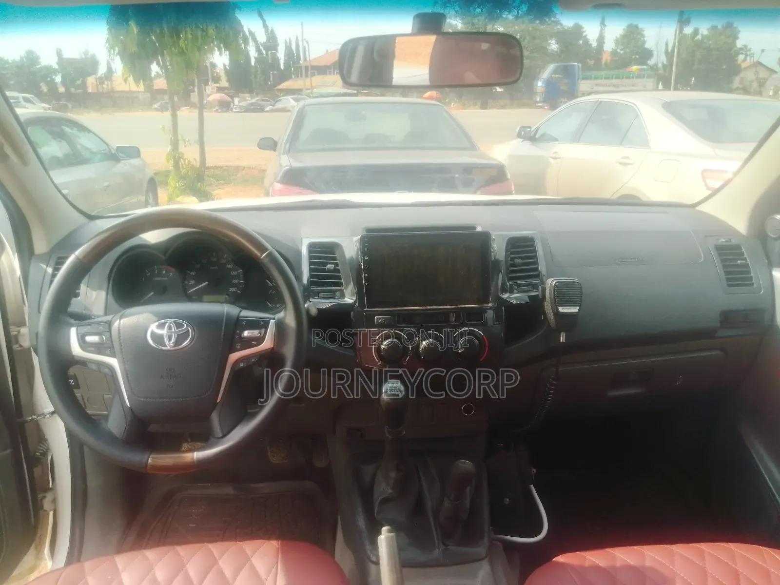 Toyota Hilux 2020 White