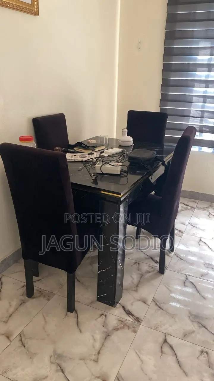 Dinning Table