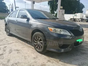 Toyota Camry 2011 Gray