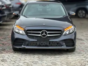 Mercedes-Benz C300 2016 Gray
