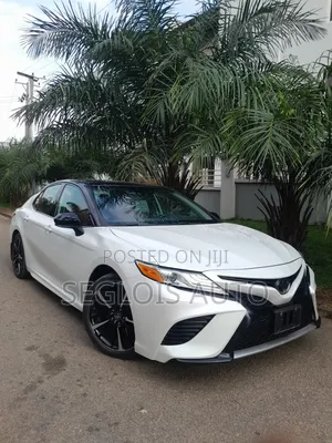 Toyota Camry 2020 White