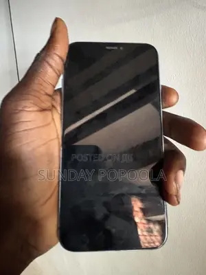 Apple iPhone X 64 GB Black