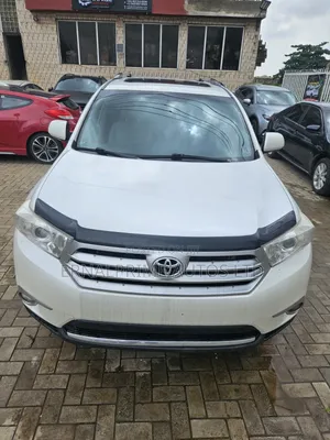 Toyota Highlander Limited 2012 White