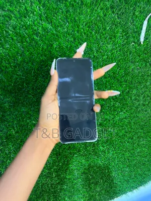 New Samsung Galaxy Z Flip 5 256 GB Blue