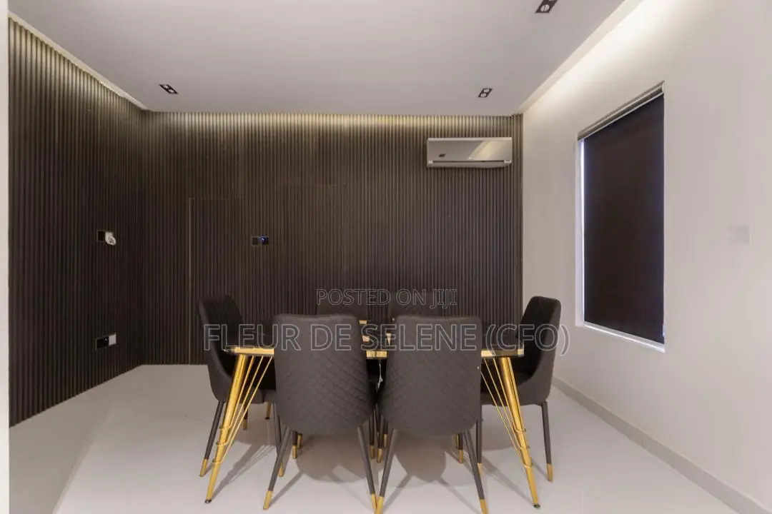 Luxurious Four Bedroom Duplex