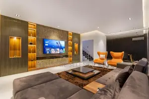 Luxurious Four Bedroom Duplex