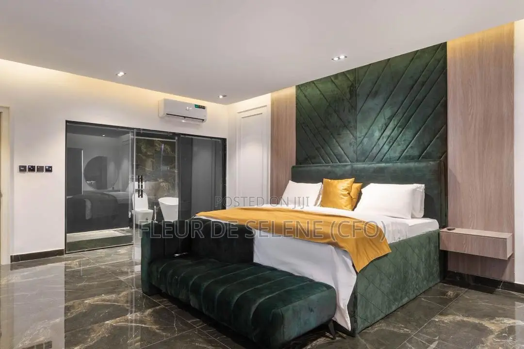 Luxurious Four Bedroom Duplex