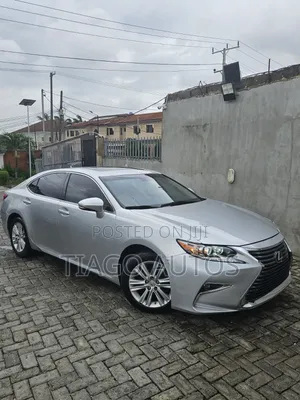 Lexus ES 2016 Silver