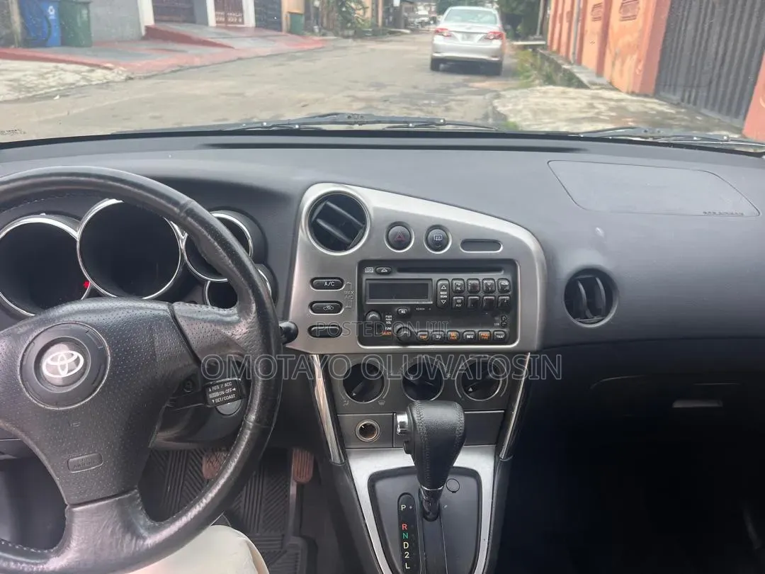 Toyota Matrix 2004 Gray