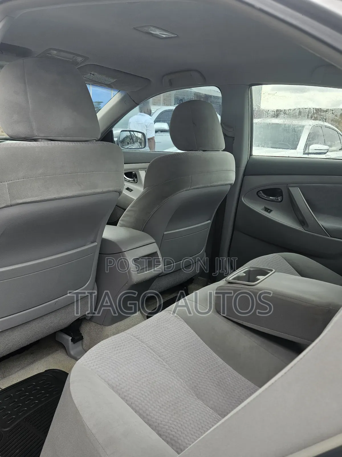 Toyota Camry 2010 Silver