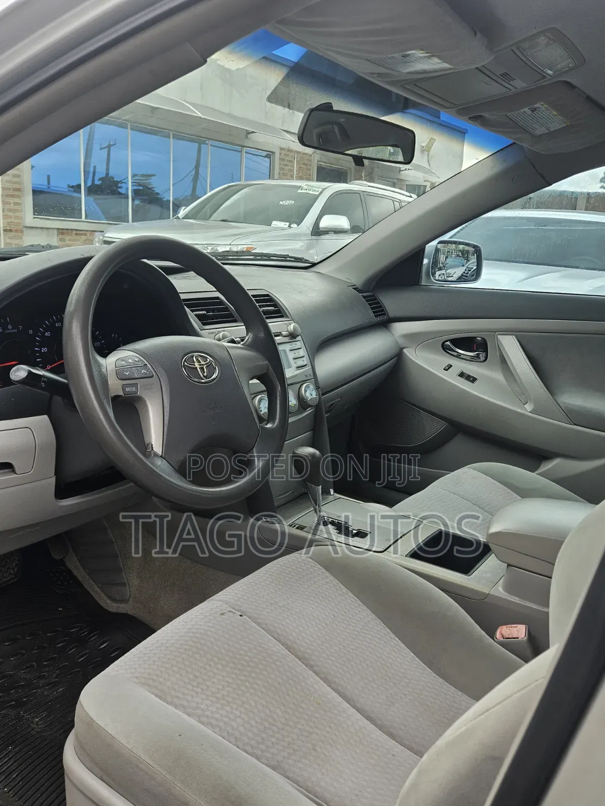 Toyota Camry 2010 Silver