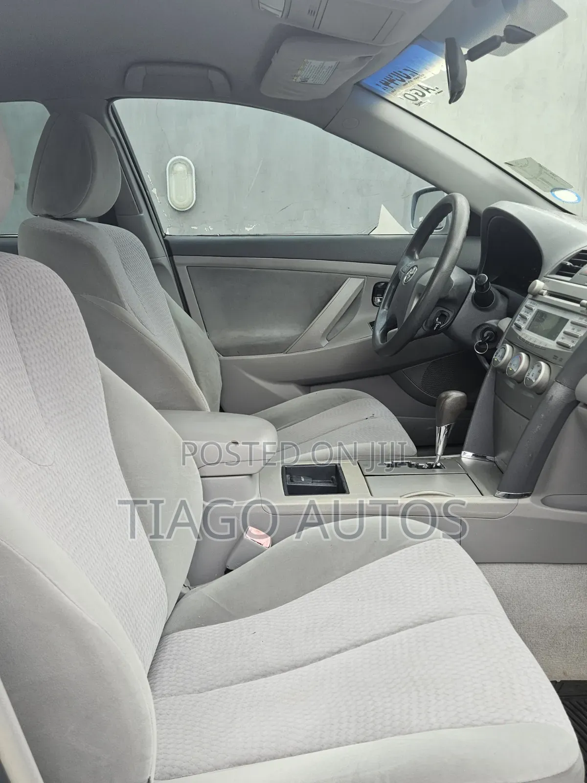 Toyota Camry 2010 Silver